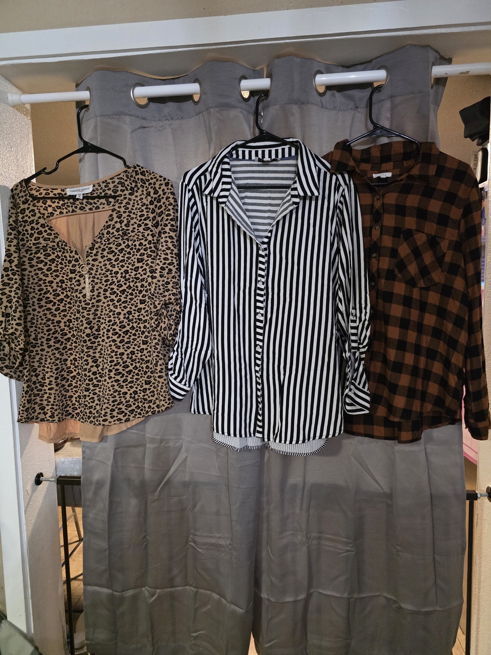 3 - Plus Size 1X Women's Bluses/shirts